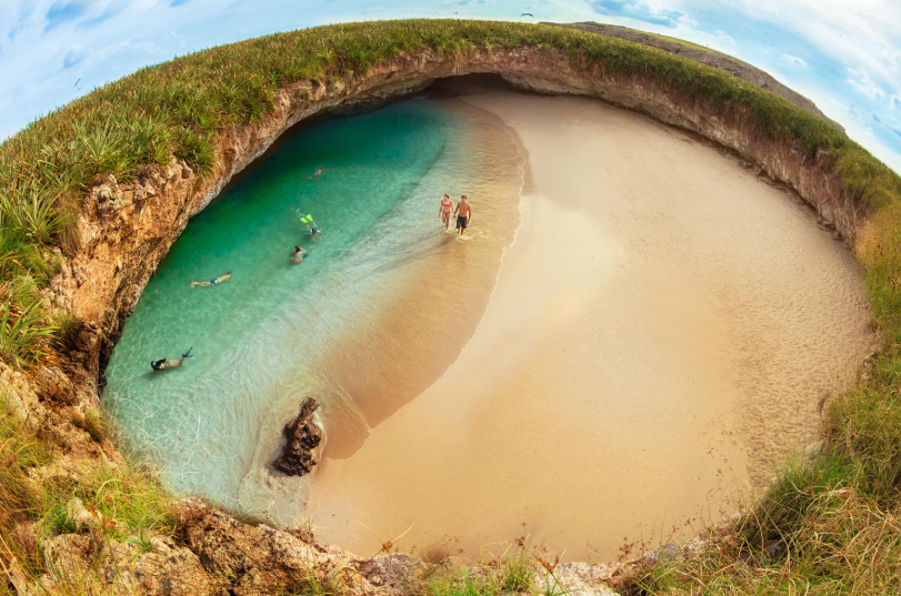 Playa Escondida